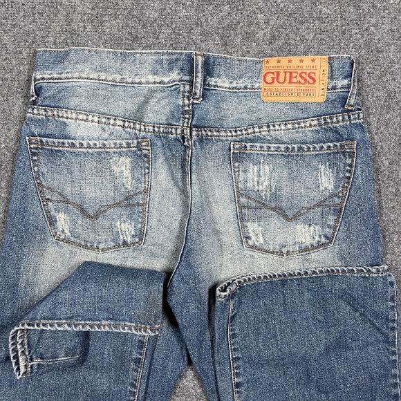 Vintage Guess Jeans Bootcut Mid Rise Distressed Size 31x30 Womens 0873 - Picture 5 of 12